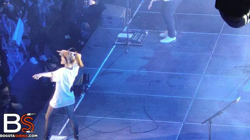 Fotograma del video de Paramore en Movistar Arena, Bogotá 2023